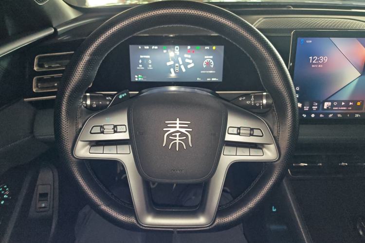 Used BYD Qin L 2025 DM-i Smart Drive 80KM Leading Model Steering Wheel