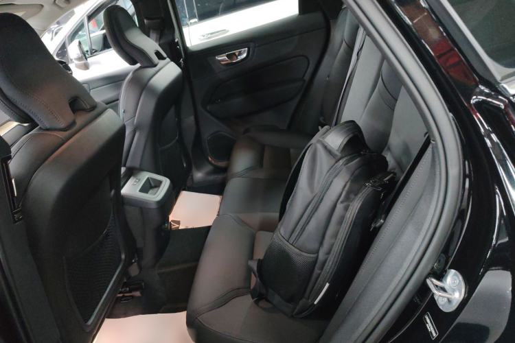 Used Volvo XC60 2026 B5 4x4 Smart Luxury Edition