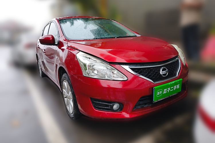 Used Nissan Tiida 2013 1.6L CVT Cool Cafe Edition Front Right 45 Deg