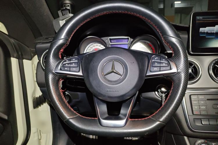 Used Mercedes-Benz CLA 2015 CLA 220 4MATIC

