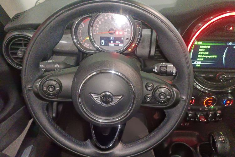 Used MINI MINI 2016 1.5T COOPER Avant-Garde