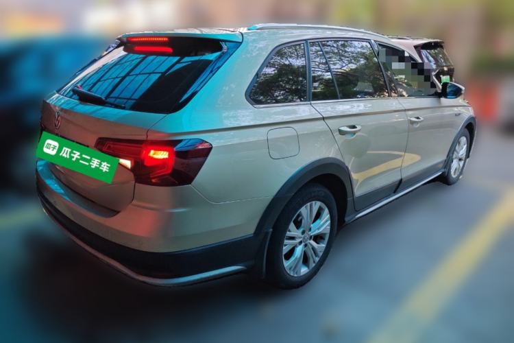 Used Volkswagen C-TREK 2017 230TSI DSG Comfort Version
