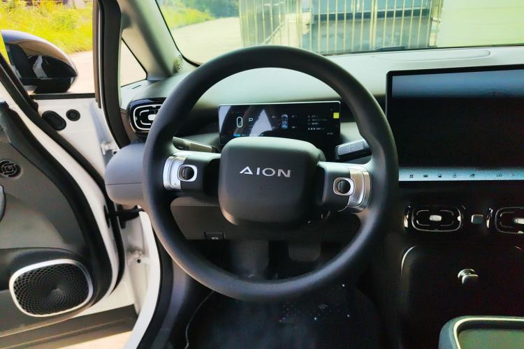 Used AION UT 2025 330 Starlight Edition
