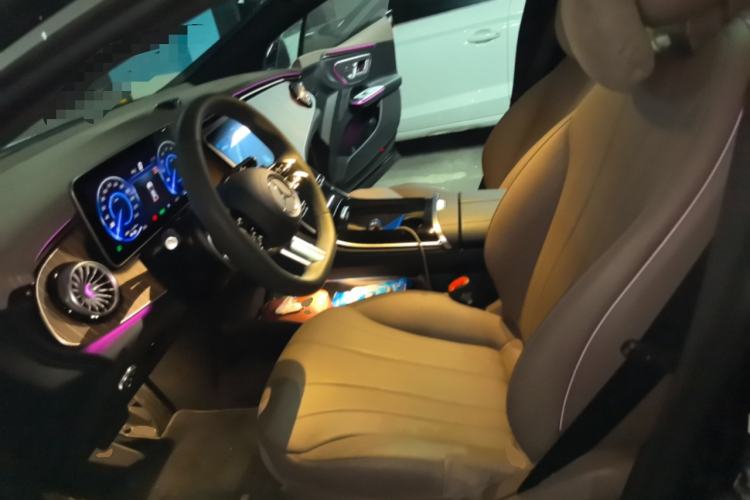 Used Mercedes-Benz EQE 2025 500 4MATIC Pioneer Edition
