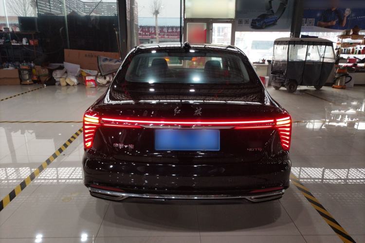 Used Hongqi H5 2025 2.0T Automatic Flag Edition – 500 000 Units Commemorative Version