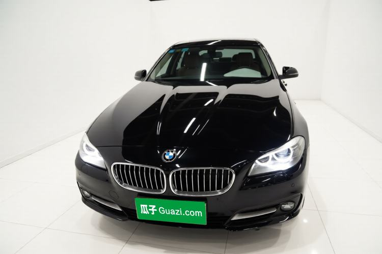 Used BMW 5 Series 2014 535Li Leading Model
