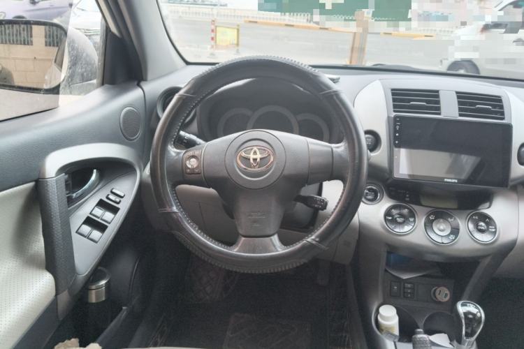 Used Toyota RAV4 2009 2.4L Automatic Luxury Edition