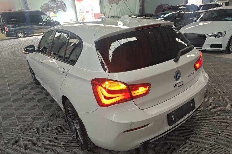 Used BMW 1 Series 2018 118i Sport Design Package Exterior 2