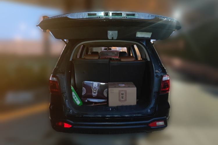 Used CHANGAN OSHAN CX70 2016 1.6L Manual Luxury Model Trunk