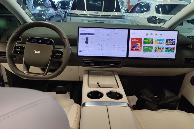 Used Li Auto MEGA 2024 Ultra Model Center Console