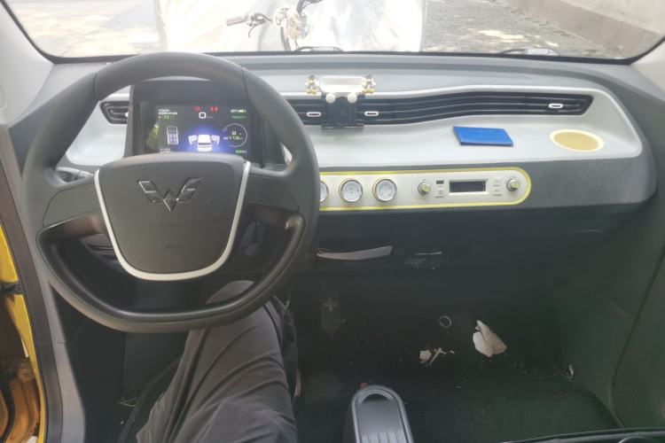 Used Wuling Hongguang MINIEV 2021 Macaron Premium Model – Lithium Iron Phosphate