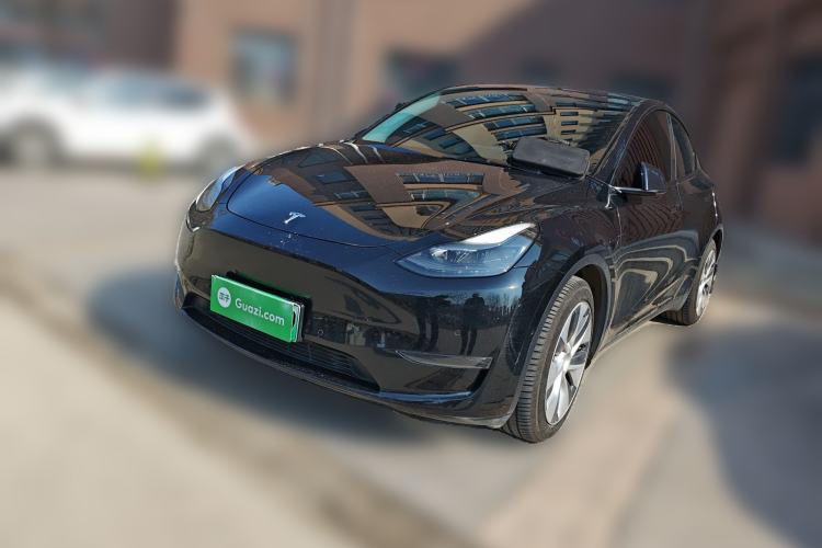 Used Tesla Model Y 2022 Long-Range All-Wheel-Drive Version