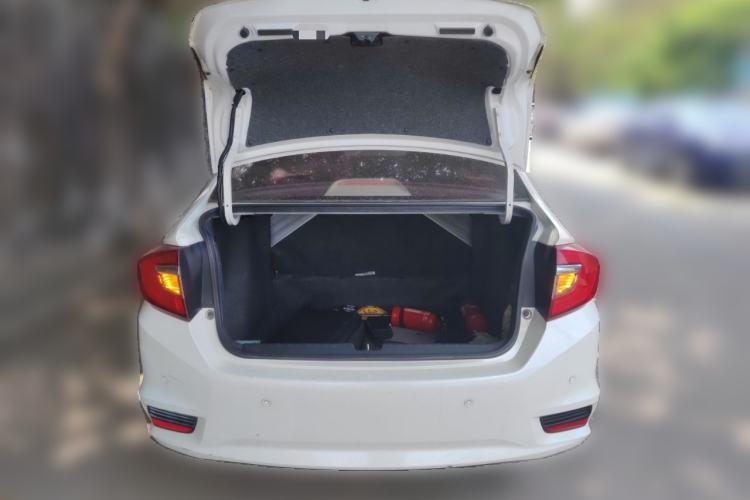 Used Honda Greiz 2016 1.5L CVT Classic Edition