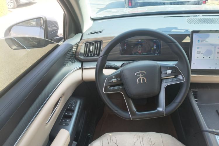 Used BYD Song Pro New Energy 2025 Second-Generation DM-i 75KM Overachiever Trim Steering Wheel