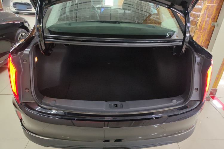 Used Hongqi E-QM5 2023 Revised Version Basic Travel Edition Trunk