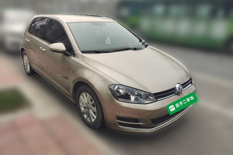 Used Volkswagen Golf 2016 1.6L Manual Fashion Edition
