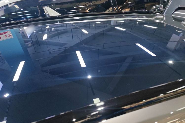 Used VOYAH FREE 2025 318 259 km All-Wheel-Drive Exploration Edition
