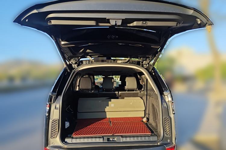 Used Land Rover Discovery 2017 3.0 SC V6 SE