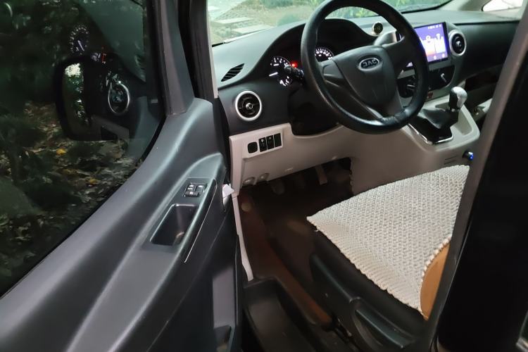 Used JAC Refine M3 2022 PLUS Creator Edition 1.5T Luxury Model Driver Seat