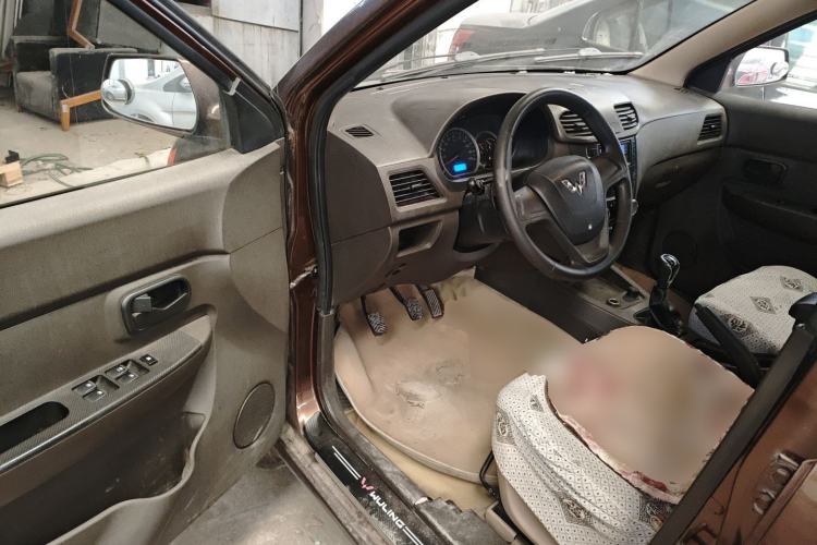 Used Wuling Hongguang 2014 1.2L S Standard Version China IV Standard