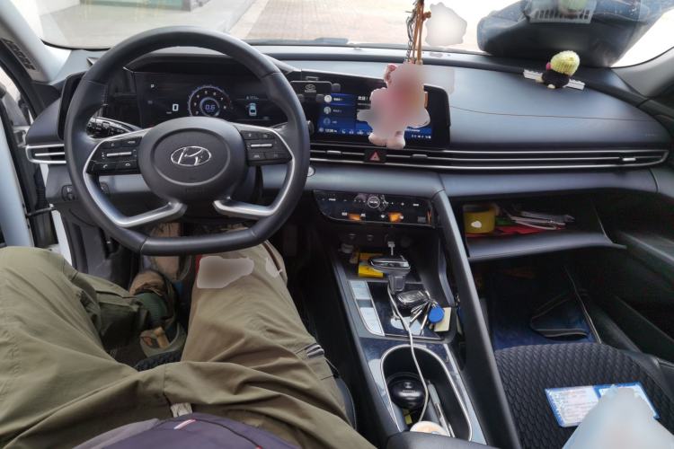 Used Hyundai Elantra 2022 1.5L CVT LUX Prestige Edition