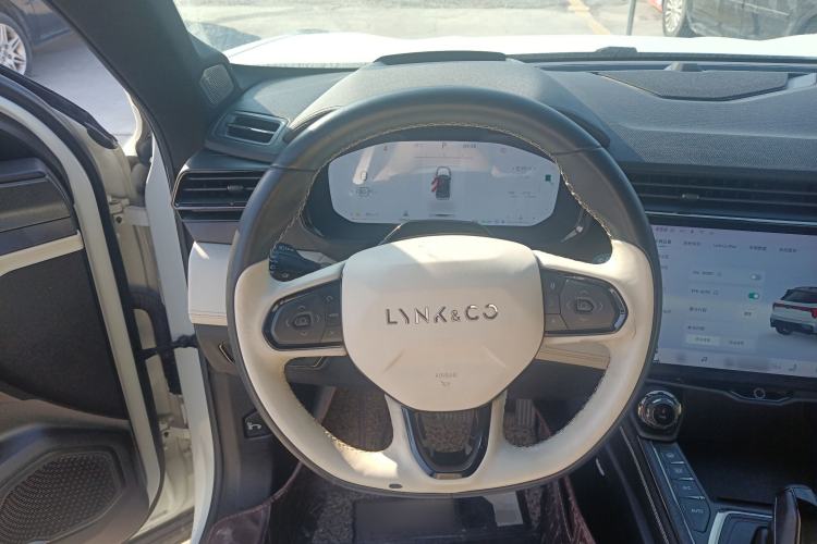 Used Lynk & Co 01 2023 1.5TD EM-F Dawn Steering Wheel