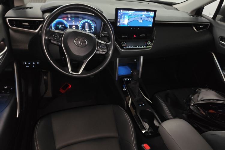 Used Toyota FRONTLANDER 2023 2.0L Smart Electric Hybrid Dual-Engine Deluxe Version Center Console