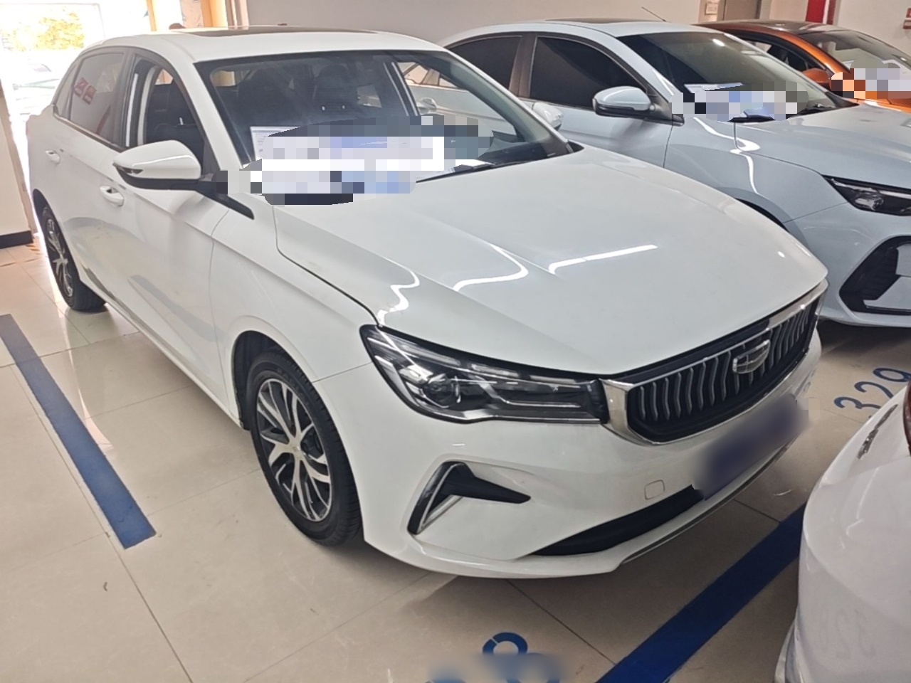 Geely Auto Emgrand 2023 4th Generation Champion Edition 1.5L CVT Luxury Model — снимка 3