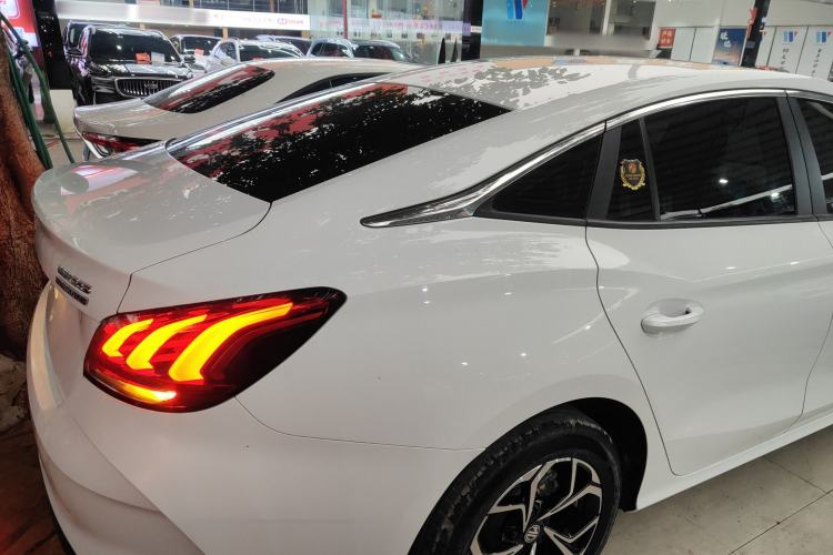 Used MG 5 2023 180 DVVT CVT Fashion Edition