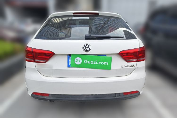 Used Volkswagen Gran Lavida 2013 1.6L Manual Fashion Model Rear