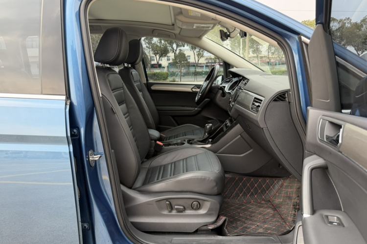 Used Volkswagen Touran 2018 Volkswagen Touran L 280TSI DSG Boundary Luxury Edition 7 Seats China V Emission Standard