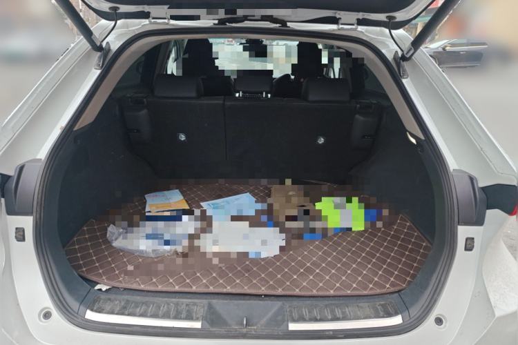 Used Toyota Harrier 2022 2.0L CVT Two-Wheel Drive Deluxe Edition Trunk