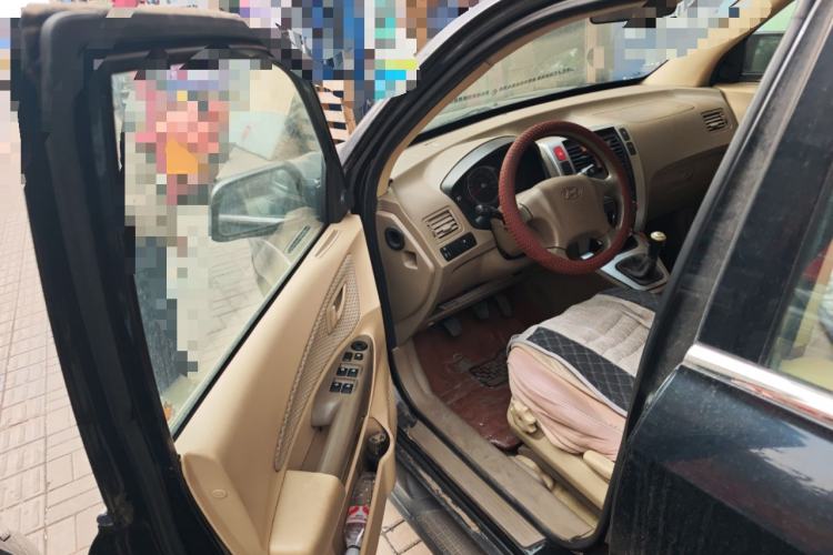 Used Hyundai Tucson 2009 2.0L Manual Two-Wheel Drive Fashion Edition
