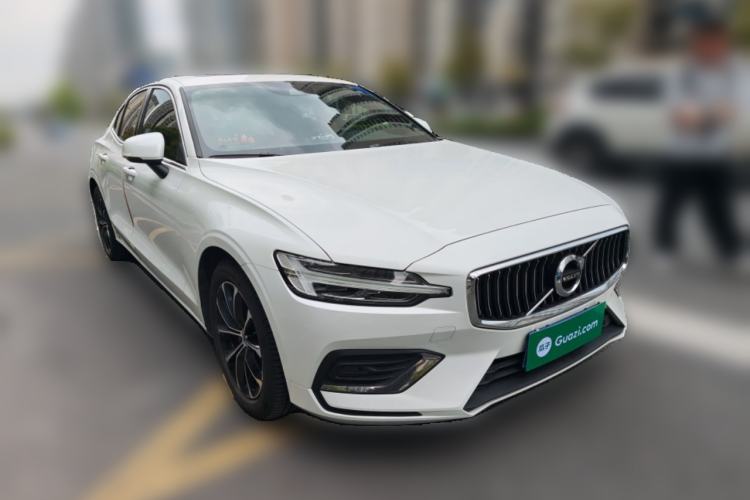 Used Volvo S60 2022 B4 Zhiyi Luxury Edition