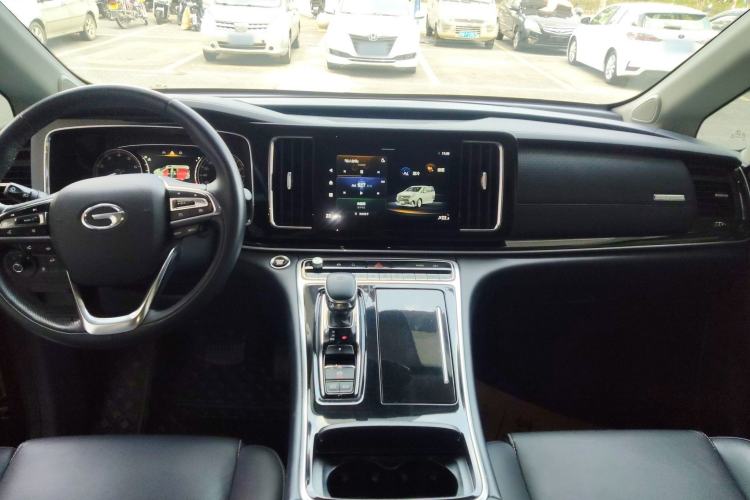 Used GAC Trumpchi M8 2023 Lingxiu Series 390T Deluxe Edition Center Console