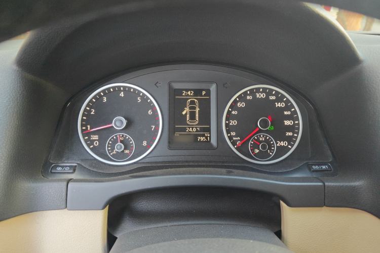 Used Volkswagen Tiguan L 2013 1.8 TSI Automatic Two-Wheel Drive Comfort Edition