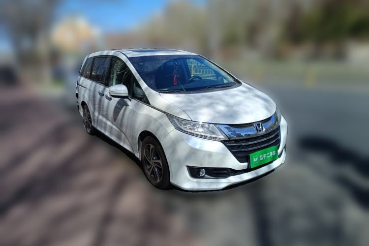 Used Honda Odyssey 2015 Updated Version 2.4L Smart Edition