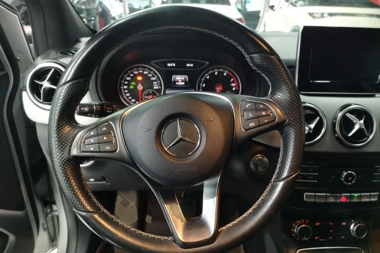 Used Mercedes-Benz B-Class 2015 B 200 Sport Edition
