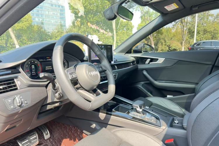 Used Audi A4L 2024 40 TFSI Luxury Dynamic Edition