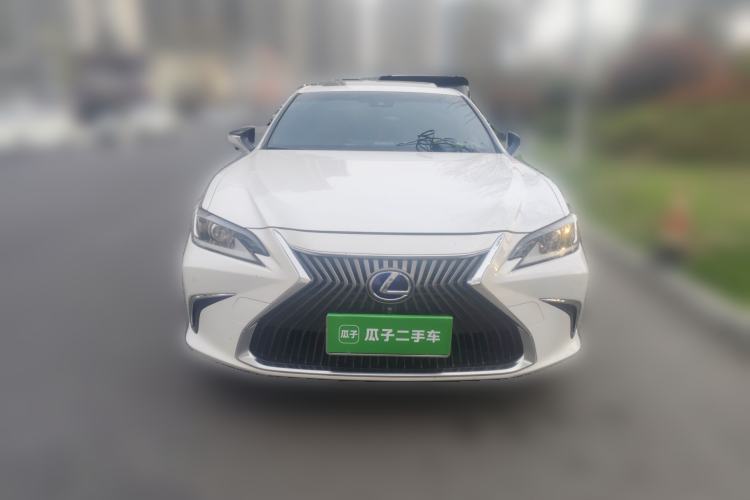 Used Lexus ES 2021 300h Excellence Edition
