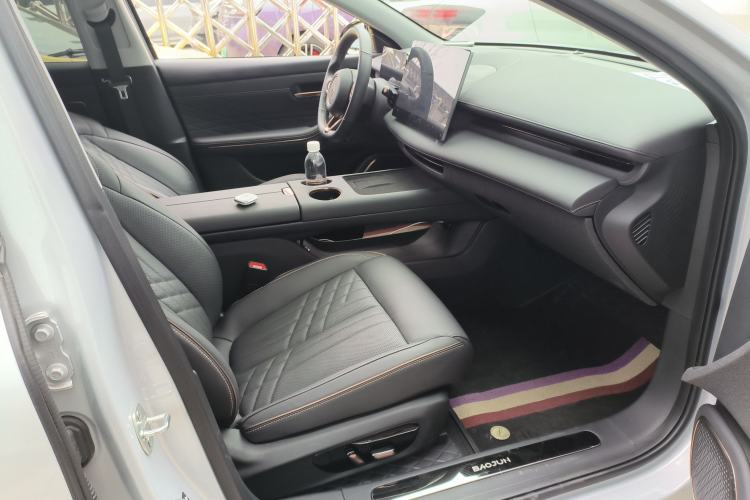 Used Baojun Enjoy 2025 All-Electric 600km Luxury Edition
