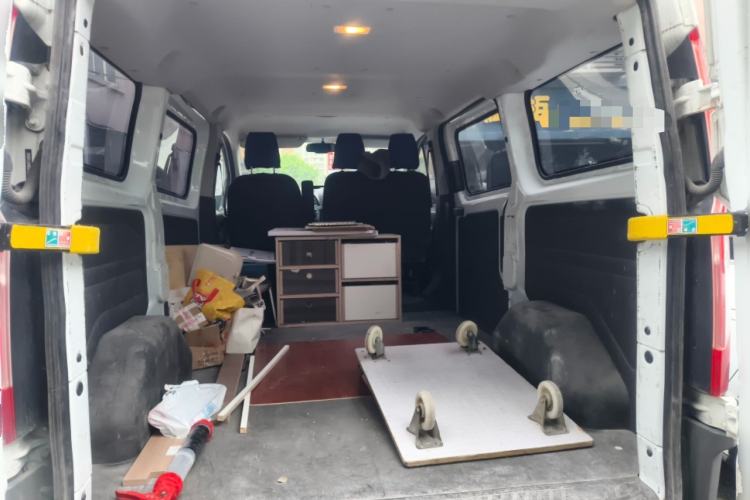 Used Ford Transit 2019 2.0T Diesel Multi-Purpose Commercial Vehicle Short Wheelbase Low Roof 6-Seater China VI Standard Trunk