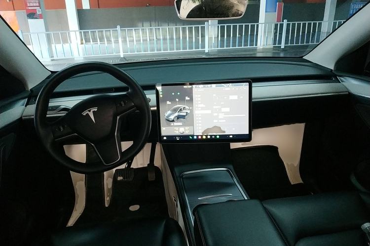 Used Tesla Model Y 2024 Rear-Wheel-Drive Version
