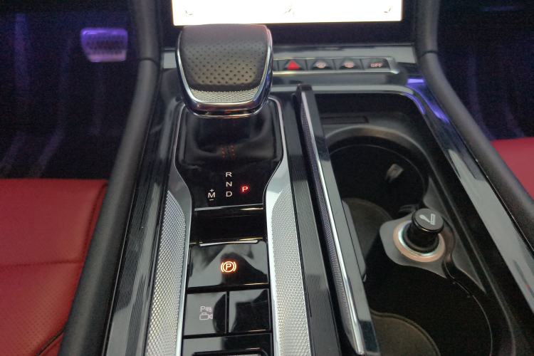 Used Hongqi H6 2023 2.0T ZhiShang Version