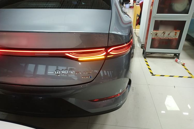 Used BYD Qin PLUS 2025 EV Smart Drive Edition 510KM Leading Model Right Rear Taillight