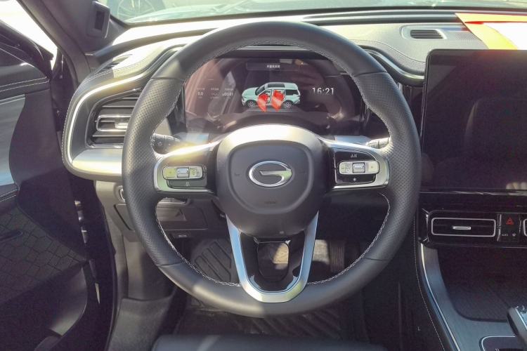 Used GAC Trumpchi GS8 2022 Linghang Series 2.0 TGDI Two-Wheel-Drive Luxury Smart Connectivity Version (7 Seats) Steering Wheel