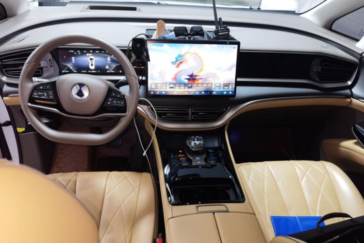 Used Denza D9 2022 DM-i 970 Four-Wheel Drive Prestige Model