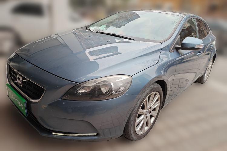 Used Volvo V40 2013 2.0T Zhiyi Edition