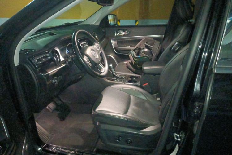 Used Jeep Grand Commander 2018 2.0T Four-Wheel Drive Smart Enjoyment Version China V Emission Standard
