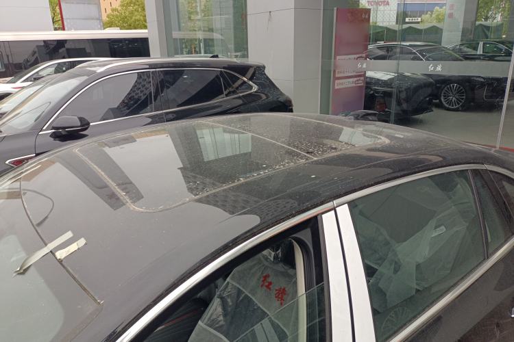 Used Hongqi H5 2025 2.0T Automatic Flag Edition – 500 000 Units Commemorative Version
